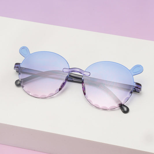 Trendy sunglasses for children   0669